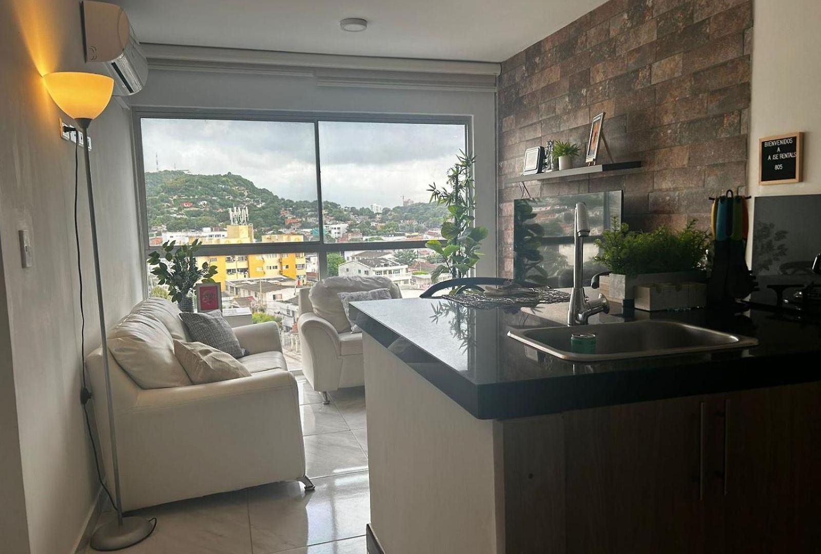 Disfruta Cerca Al Mar: Piso 8 Con Dos Apartment