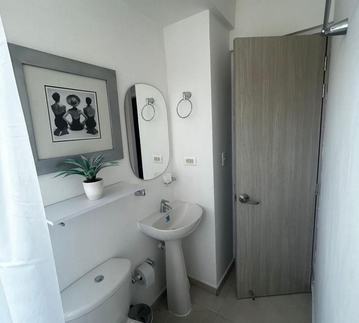 Disfruta Cerca Al Mar: Piso 8 Con Dos Apartment