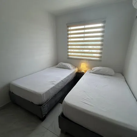 Apartamento Disfruta Cerca Al Mar: Piso 8 Con Dos *