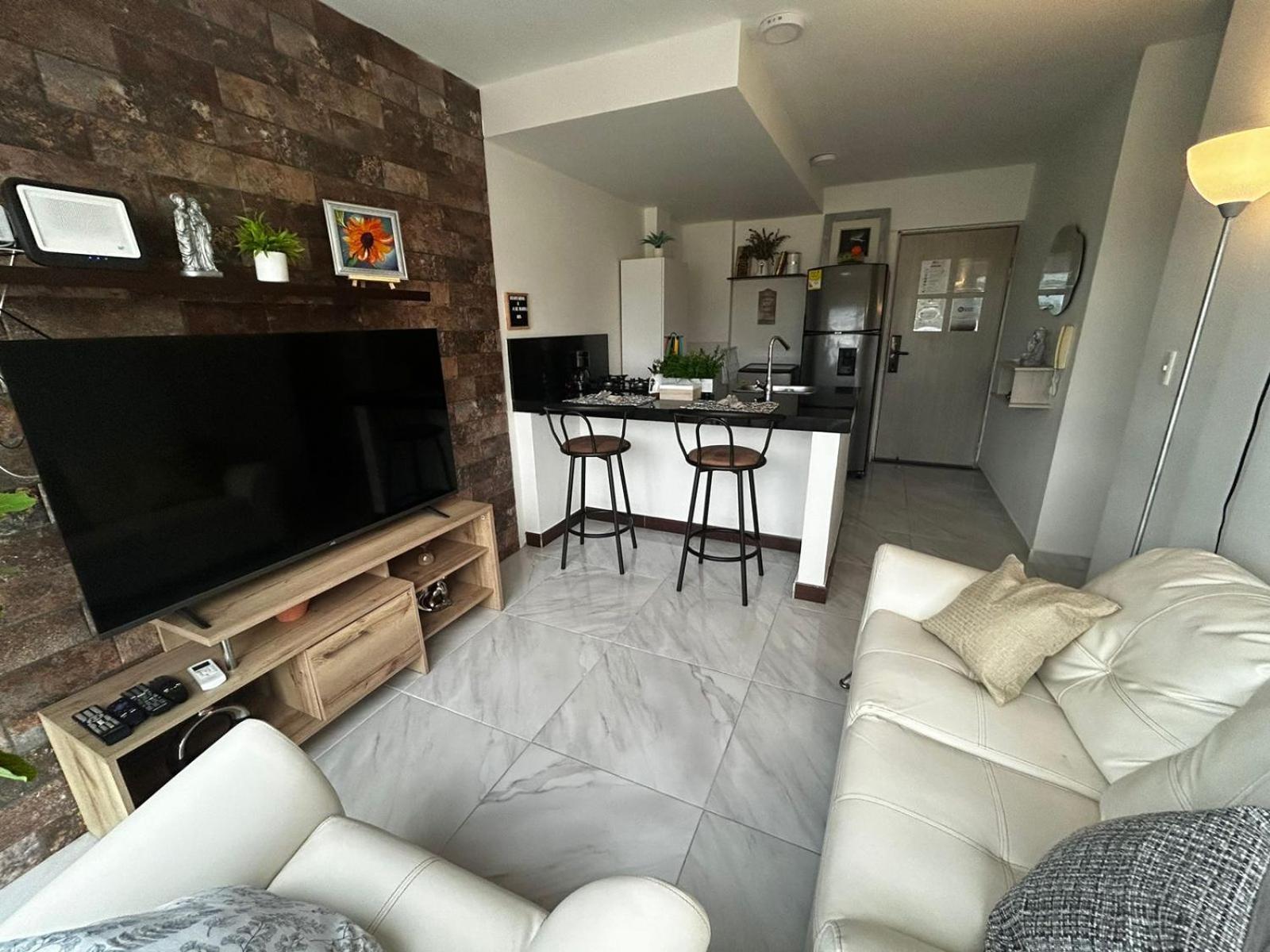 Apartamento Disfruta Cerca Al Mar: Piso 8 Con Dos Cartagena