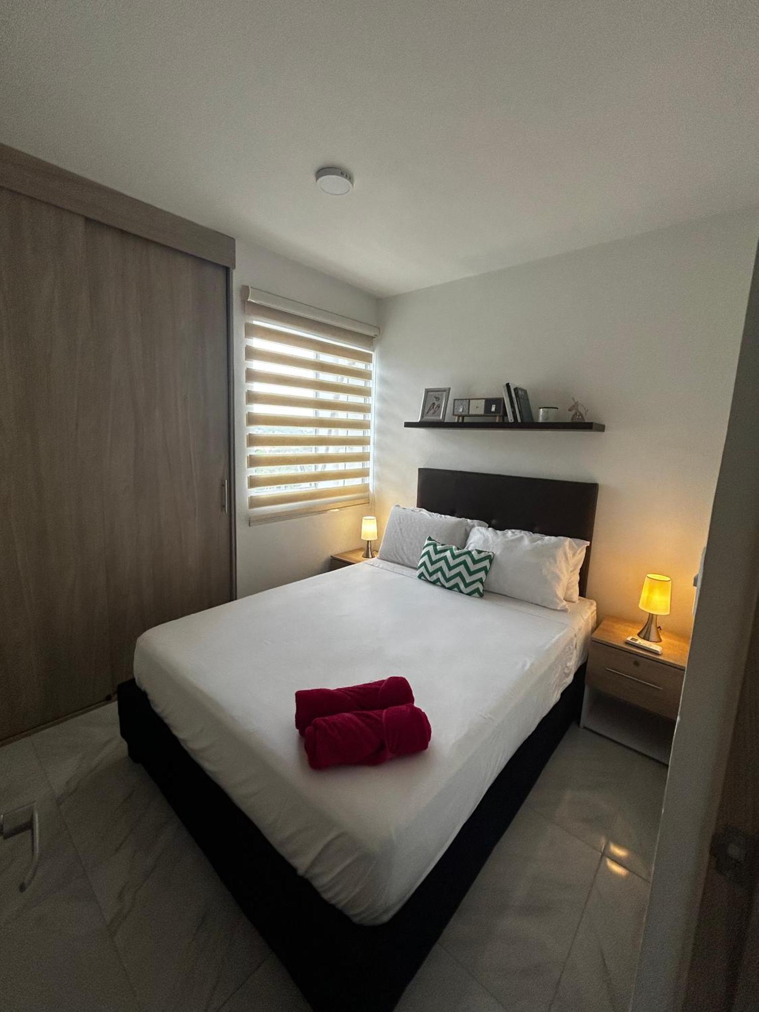 Apartamento Disfruta Cerca Al Mar: Piso 8 Con Dos